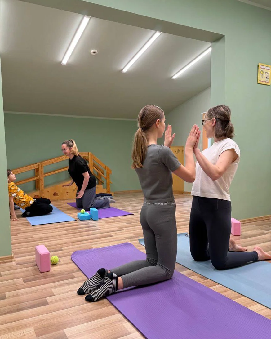 Ģimenes Joga ar Taņu